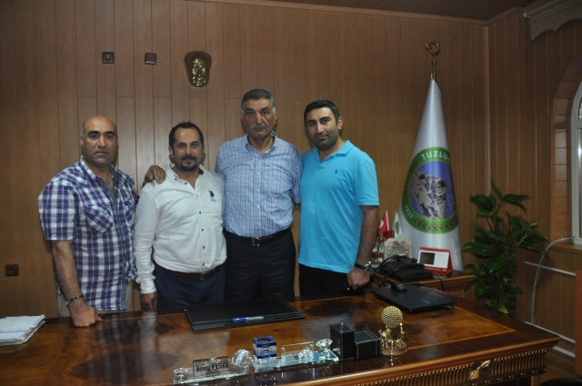 Bir dönem Iğdır Belediye Başkanlığı yapan Orhan Ağırkaya da İstanbul'dan gelen Iğdırlılar Derneği yönetimini yemekli bir toplantıyla ağırladı.