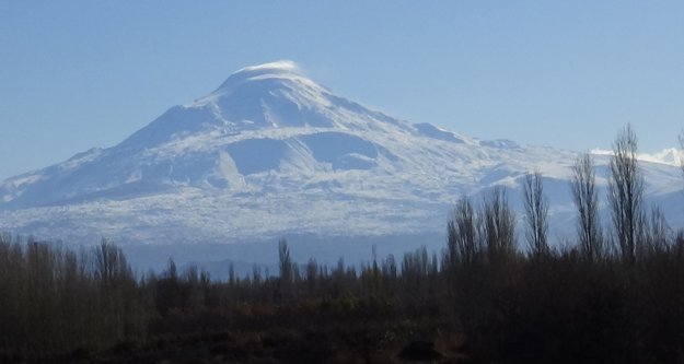 AĞRI DAĞI BEYAZA BÜRÜNDÜ