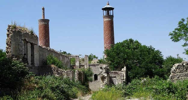 ERMENİLER KARABAĞ'DA 63 CAMİYİ YIKTILAR