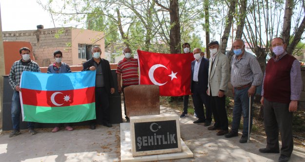 ERMENİLERİN KATLETTİĞİ HAKMEHMET KÖYÜ ŞEHİTLERİ ANILDI