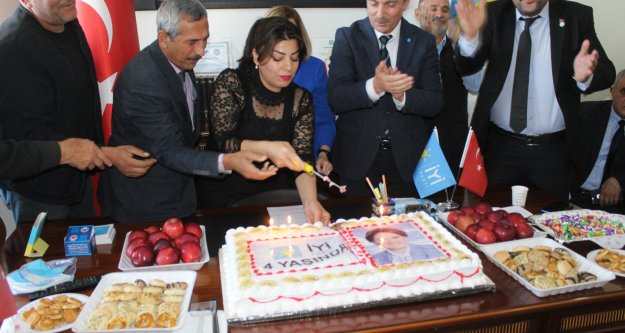 İYİ PARTİ'NİN 4. YAŞI IĞDIR'DA KUTLANDI.BAŞKAN SADIK UCA,” MİLLET BİZİ ÇAĞIRIYOR”