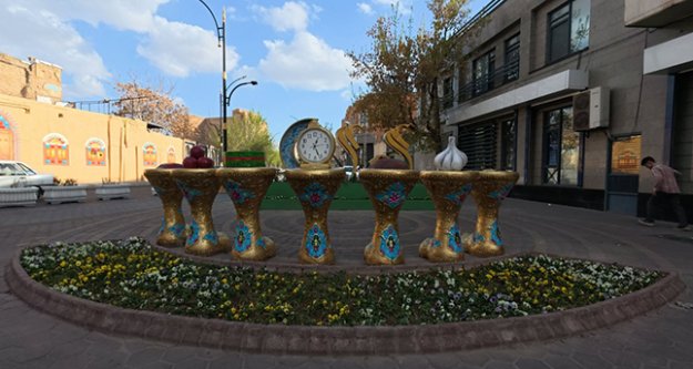 Tarihiyle kültürüyle; Tebrize yolculuk