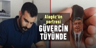 Cantürk Alagöz'ün portresi güvercin tüyünde