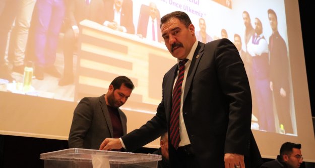 Türk Eğitim Sen başkanı Ali Arslan yeniden başkan seçildi.
